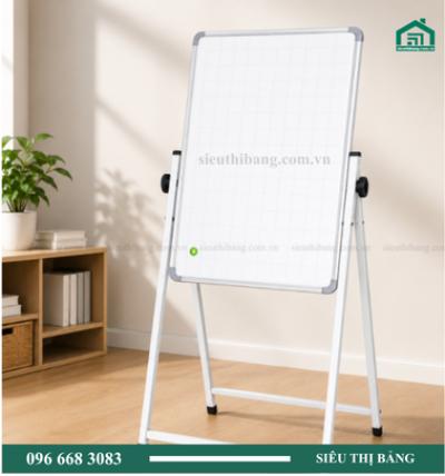 Bé vui học vẽ sáng tạo mà không sợ va đập nguy hiểm